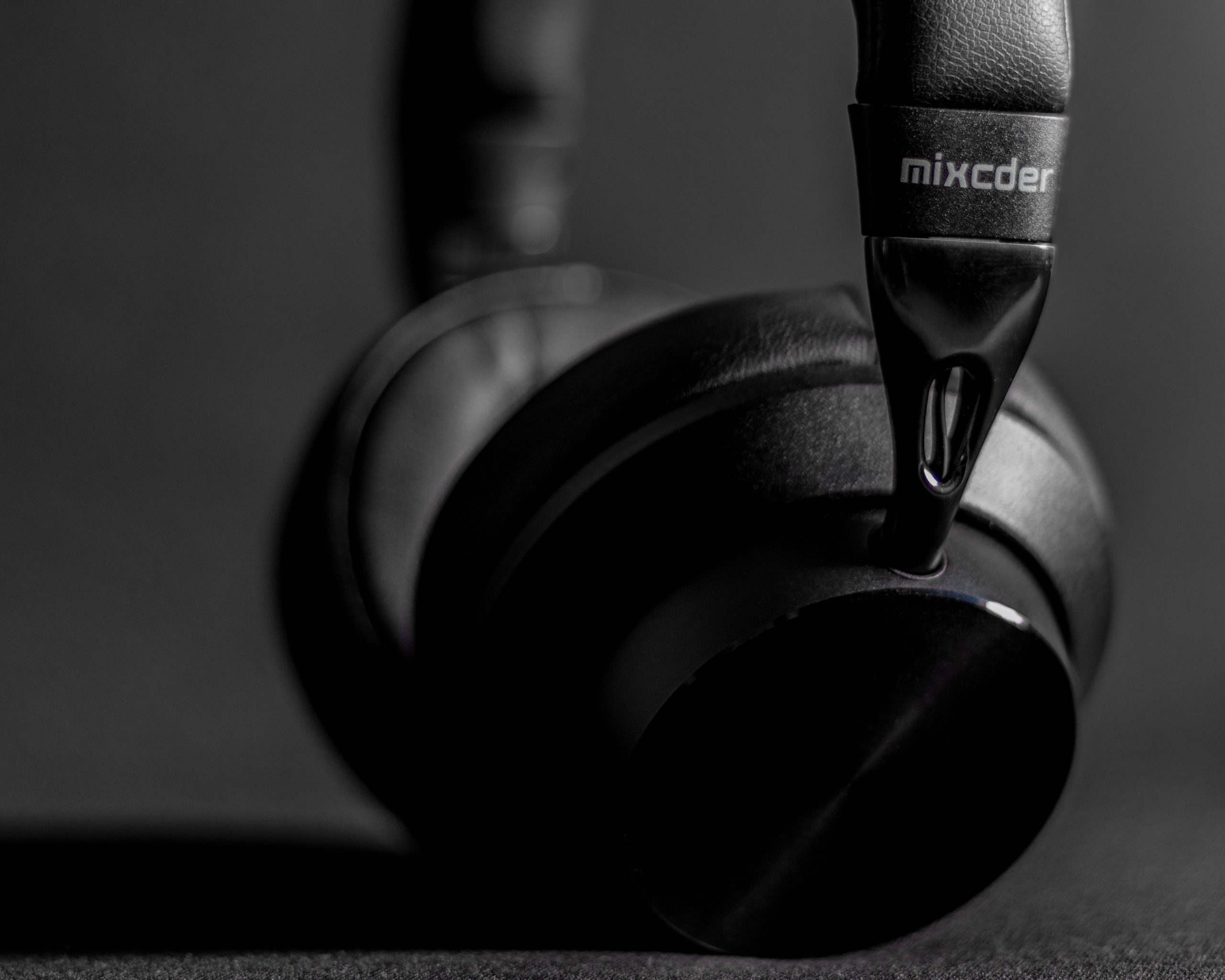 Mixcder E10 Review – Great for Price